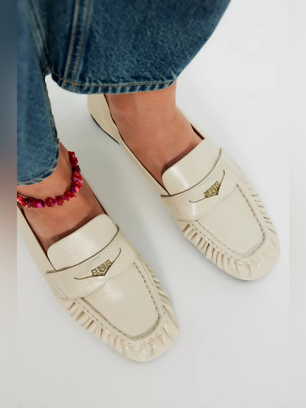 G.H. Bass Rumi Penny Loafers Leather with Gold Tone Accent Size 9.5
